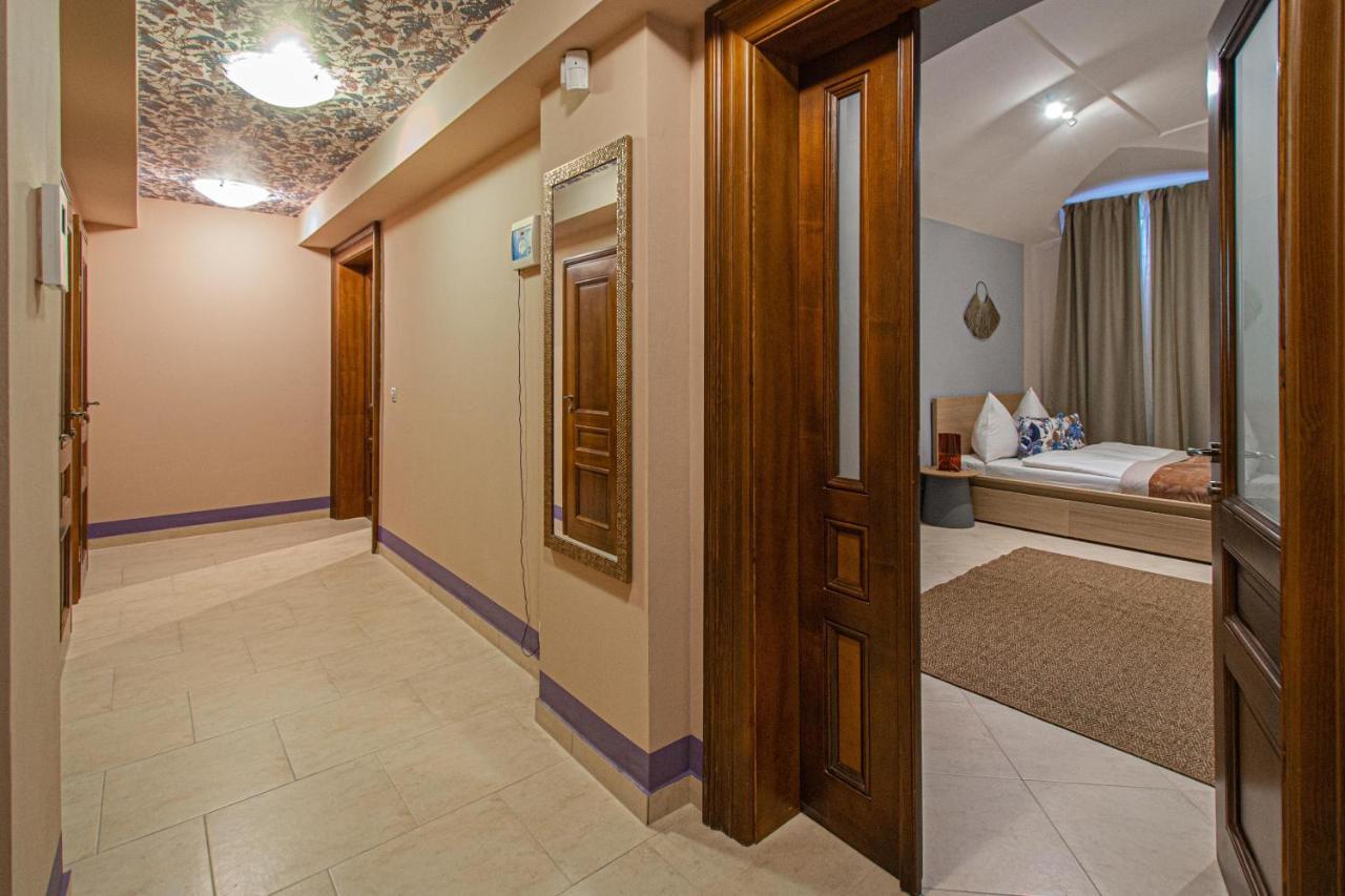 Modern And Spacious Apartments In City Center Praga Exterior foto